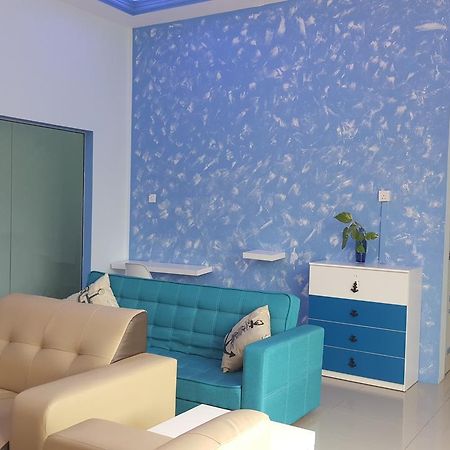 Bentong Street View Guest House 文冬街景旅馆 Kampong Chabang Extérieur photo